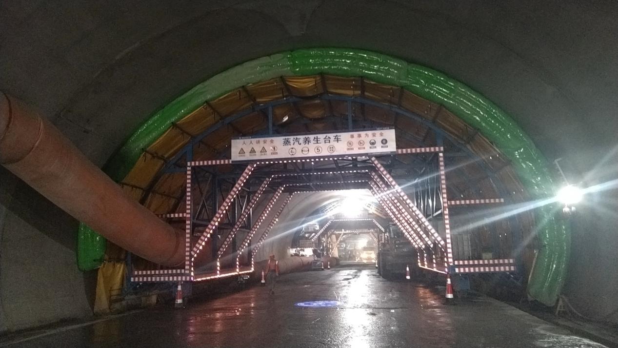 智能養護臺車